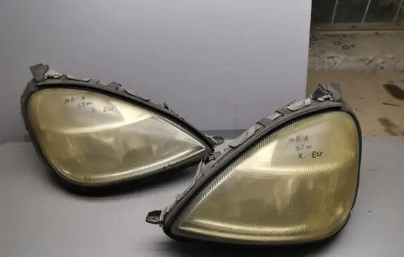 Mercedes-Benz A W168 Headlights/headlamps set 0301152202 A1688200261 0301152201