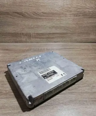 Toyota Corolla Verso AR10 Engine control unit/module ECU 896610F010 MB1758006463