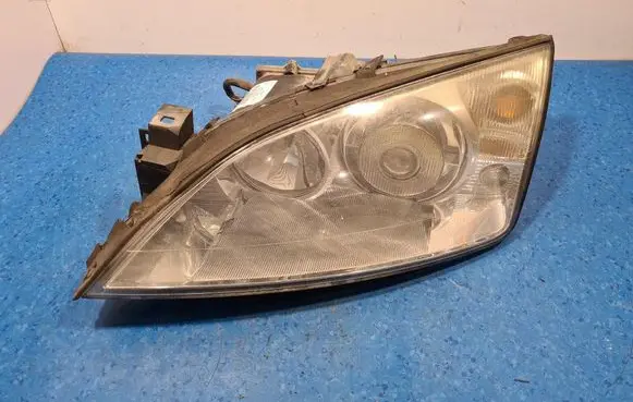 Ford Mondeo Mk III Headlight/headlamp