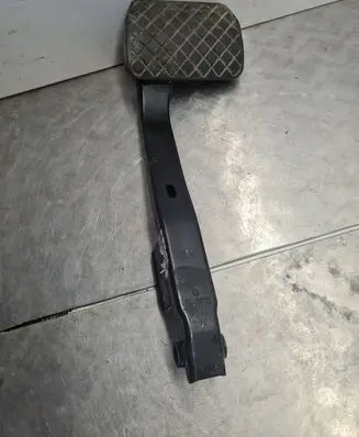 Volkswagen Transporter - Caravelle T5 Brake pedal 7H1723143