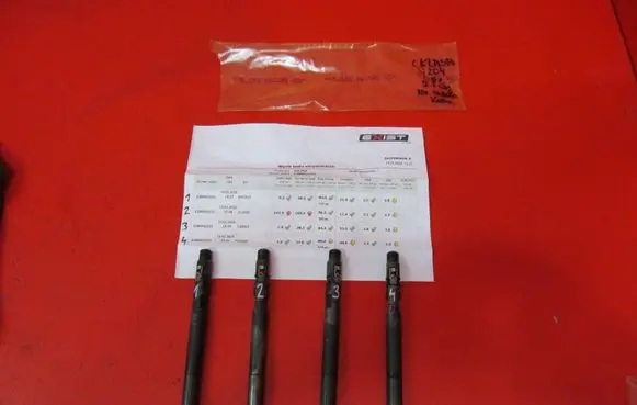 Mercedes-Benz C W204 Fuel injector EJBR04201D A6460700987
