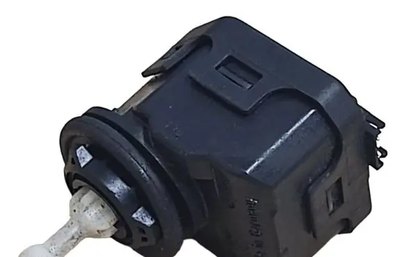 Skoda Fabia Mk1 (6Y) Headlight level adjustment motor 1J0941295C