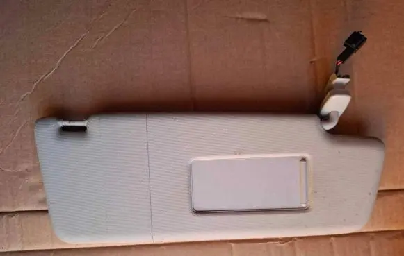 Volkswagen Touran I Sun visor
