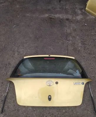 Toyota Yaris Tailgate/trunk/boot lid