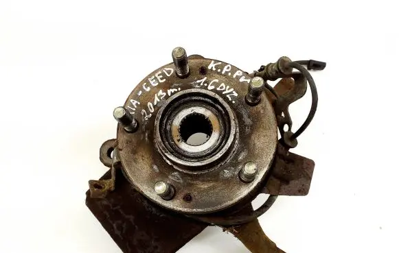 KIA Ceed Front wheel hub