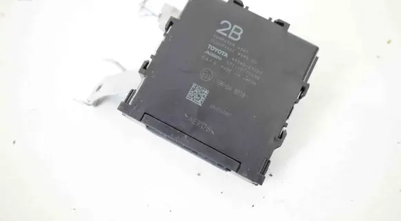 Toyota Prius (XW50) Other devices 8934047020