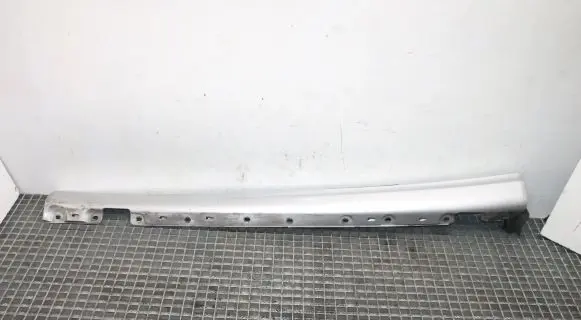 Mercedes-Benz CLC CL203 Sill A2036900540