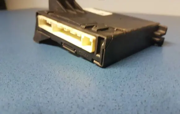 Toyota Avensis T270 Other control units/modules 8865005221 MB1777001820