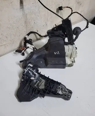 Mercedes-Benz R W251 Front door lock 1697202835
