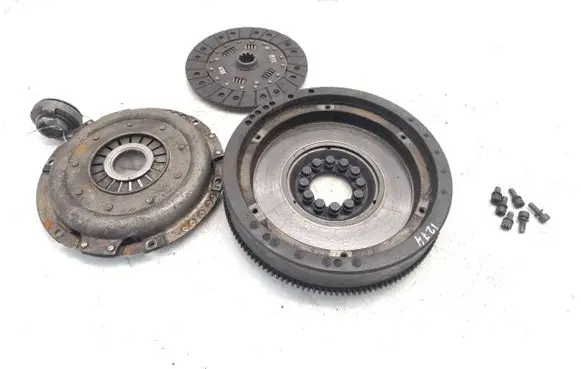 Mercedes-Benz W123 Clutch set kit R1150320601