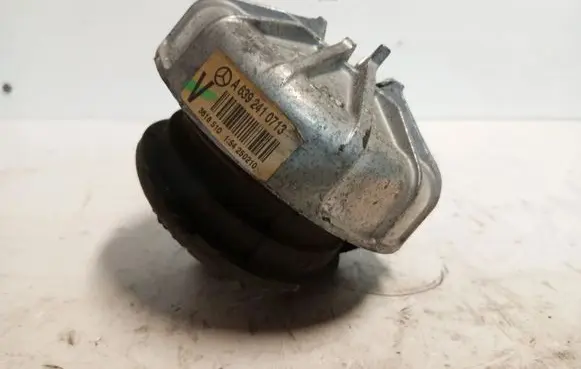 Mercedes-Benz Vito Viano W639 Engine mount vacuum valve A6392410713