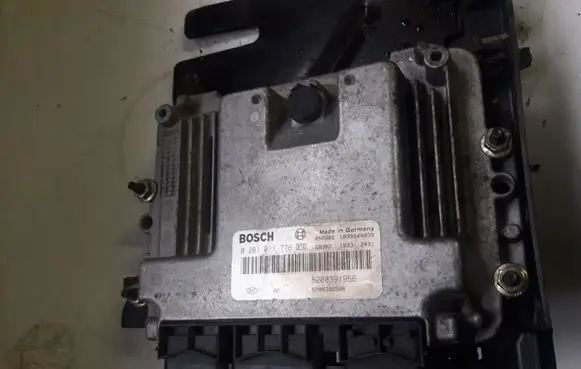 Renault Scenic II - Grand scenic II Engine control unit/module