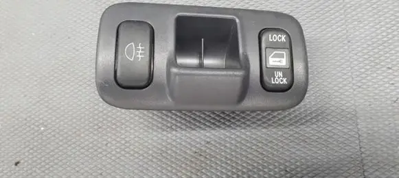 Toyota Yaris Other switches/knobs/shifts 777197
