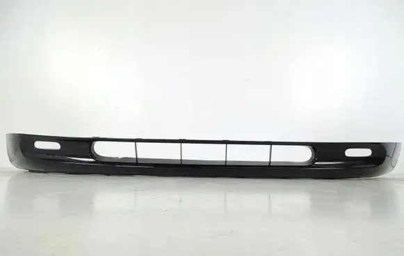 Front bumper lip
