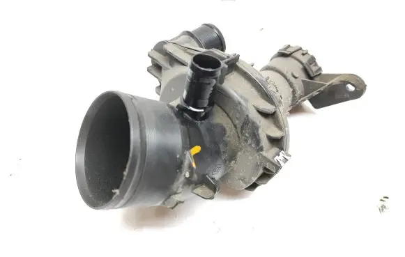 Renault Trafic III (X82) Air intake duct part 165761844R PA6GF3 22274
