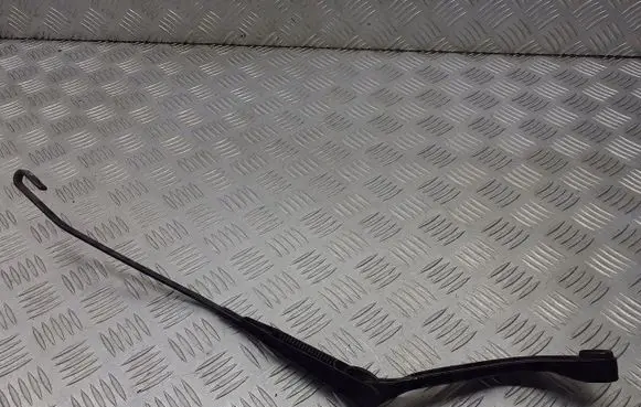 Volvo V70 Front wiper blade arm 9169315