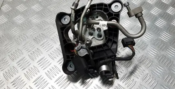 BMW 7 F01 F02 F03 F04 Active stabilizer control/valve assembly 6775258 10641010 092432227710