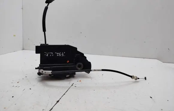 Peugeot 308 Front door lock 9810309480