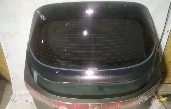 Honda Civic Tailgate/trunk/boot lid pilkas