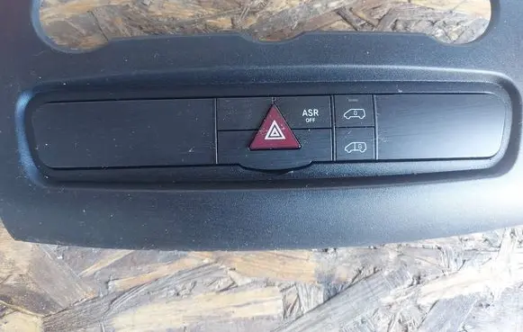 Mercedes-Benz Sprinter W906 Hazard light switch A9068701010 A9068700210 A9064420023