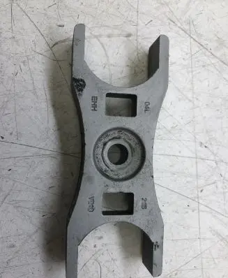 Volkswagen Tiguan Allspace Fuel Injector clamp holder 04L216