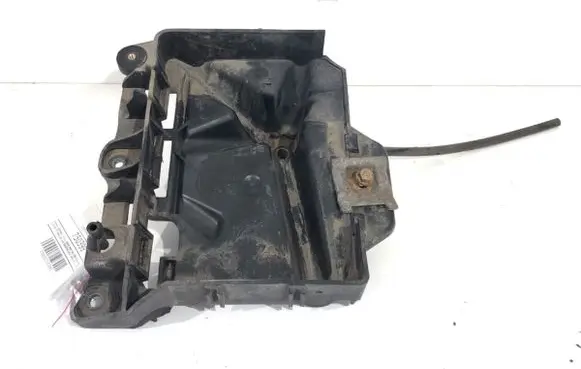 Battery bracket