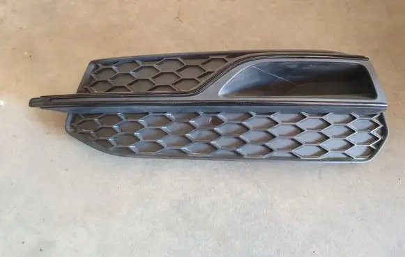 Audi A3 S3 8V Front bumper lower grill 8V3807681 SLINE