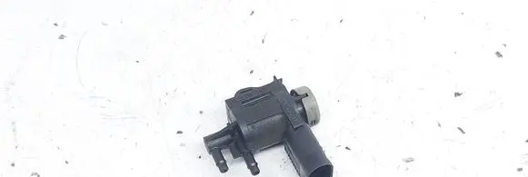 Volkswagen Touran II Turbo solenoid valve 1K0906283 1K0906283A
