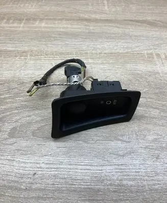 BMW 1 E81 E87 AUX in-socket connector 6930561 9110412