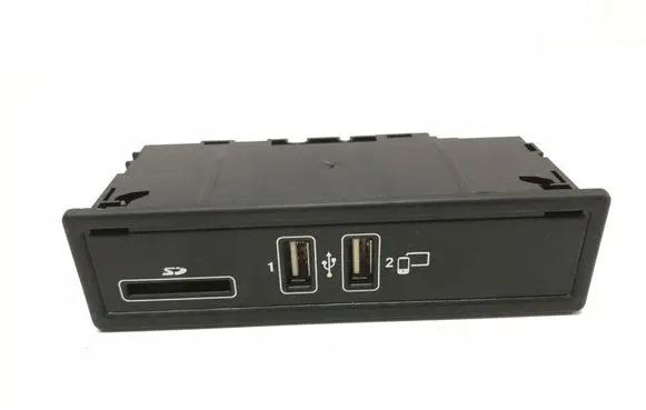 Mercedes-Benz C W205 USB socket connector A2538206100