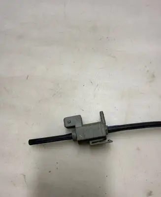 BMW 7 E65 E66 Vacuum valve 7516376 02T008