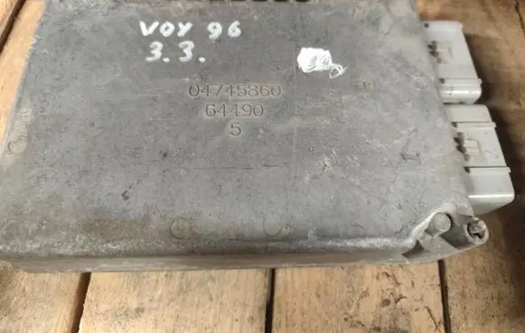Chrysler Voyager Engine control unit/module P04727246AE
