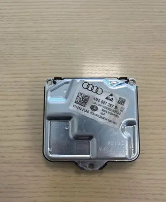 Audi Q7 4M Air suspension control unit module (rear) 4M0907397B 01155220AD