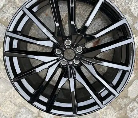 BMW X5M G05 F95 R22 alloy rim 9882610