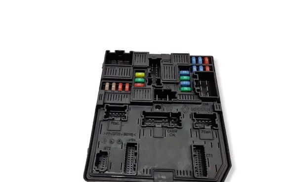 Renault Scenic IV - Grand scenic IV Fuse module 284B66727R 5AKA12F00 1734924875