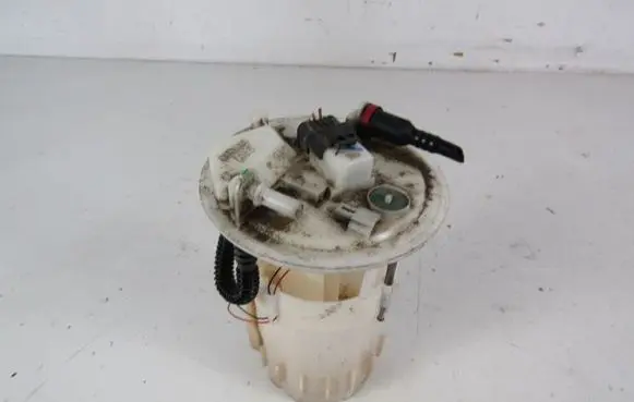 Renault Megane II Fuel level sensor 