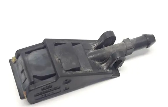 Volkswagen Golf IV Windshield washer spray nozzle 6E0955985