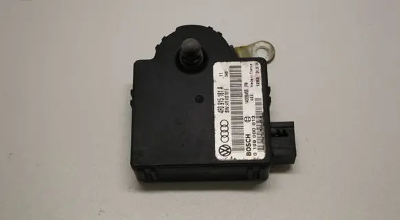 Audi A6 S6 C6 4F Power management control unit 4F0915181A 4F0910181E
