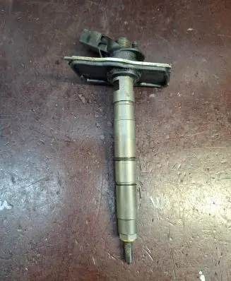 Audi A6 S6 C6 4F Fuel injector 059130277AJ 060831 0445115054