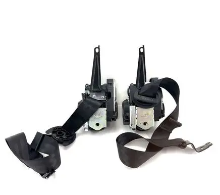Audi A1 Set of seat belts 82G857705C