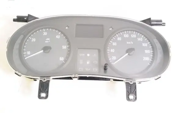 Opel Vivaro Speedometer (instrument cluster) P8200390135A 216788839
