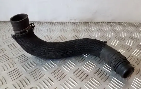 Dodge Nitro Engine coolant pipe/hose