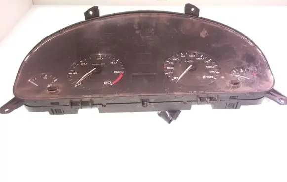Peugeot 406 Speedometer (instrument cluster) 81115607