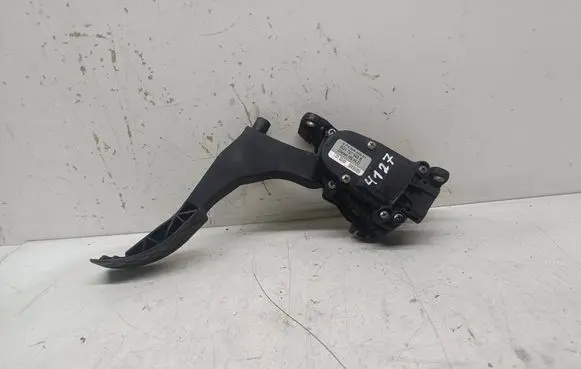 Seat Ibiza III (6L) Accelerator throttle pedal 6Q1721503B 6PV00849501
