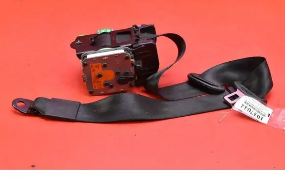 Audi A5 8T 8F Front seatbelt 8T0857705