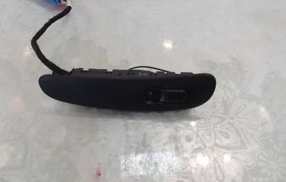 Opel Vectra B Quarter vent window switch 