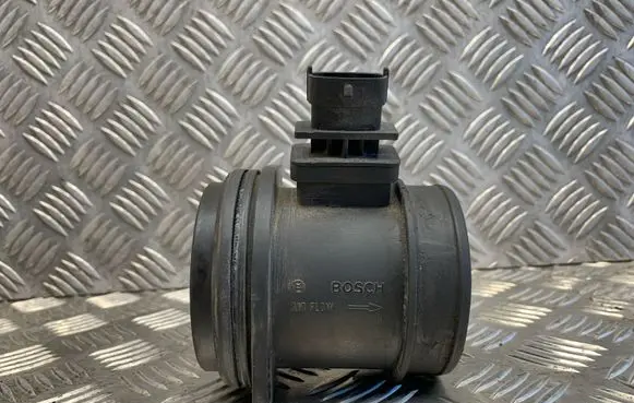 Volvo XC90 Mass air flow meter 30677999