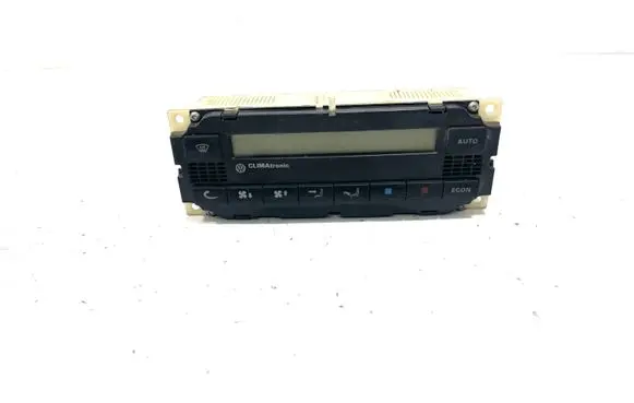 Volkswagen PASSAT B5 Climate control unit