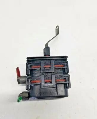 Mercedes-Benz E W210 Central locking vacuum pump 9061821292