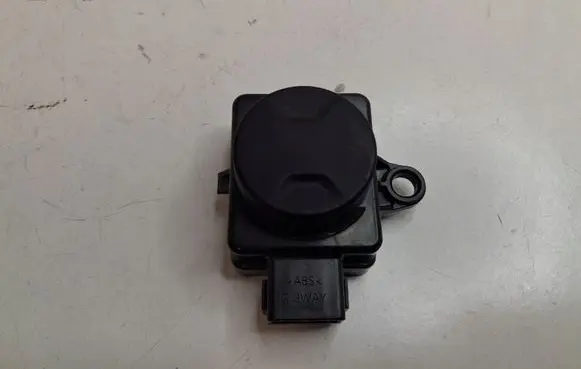 Peugeot Partner III Central console control unit 221212